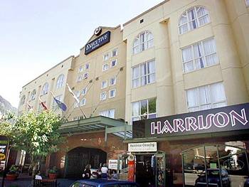 Executive Hotel Harrison Hot Springs 01.[1]